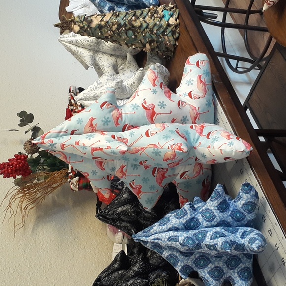 STUFFED 13"x11" Novelty Christmas Tree - Picture 2 of 3